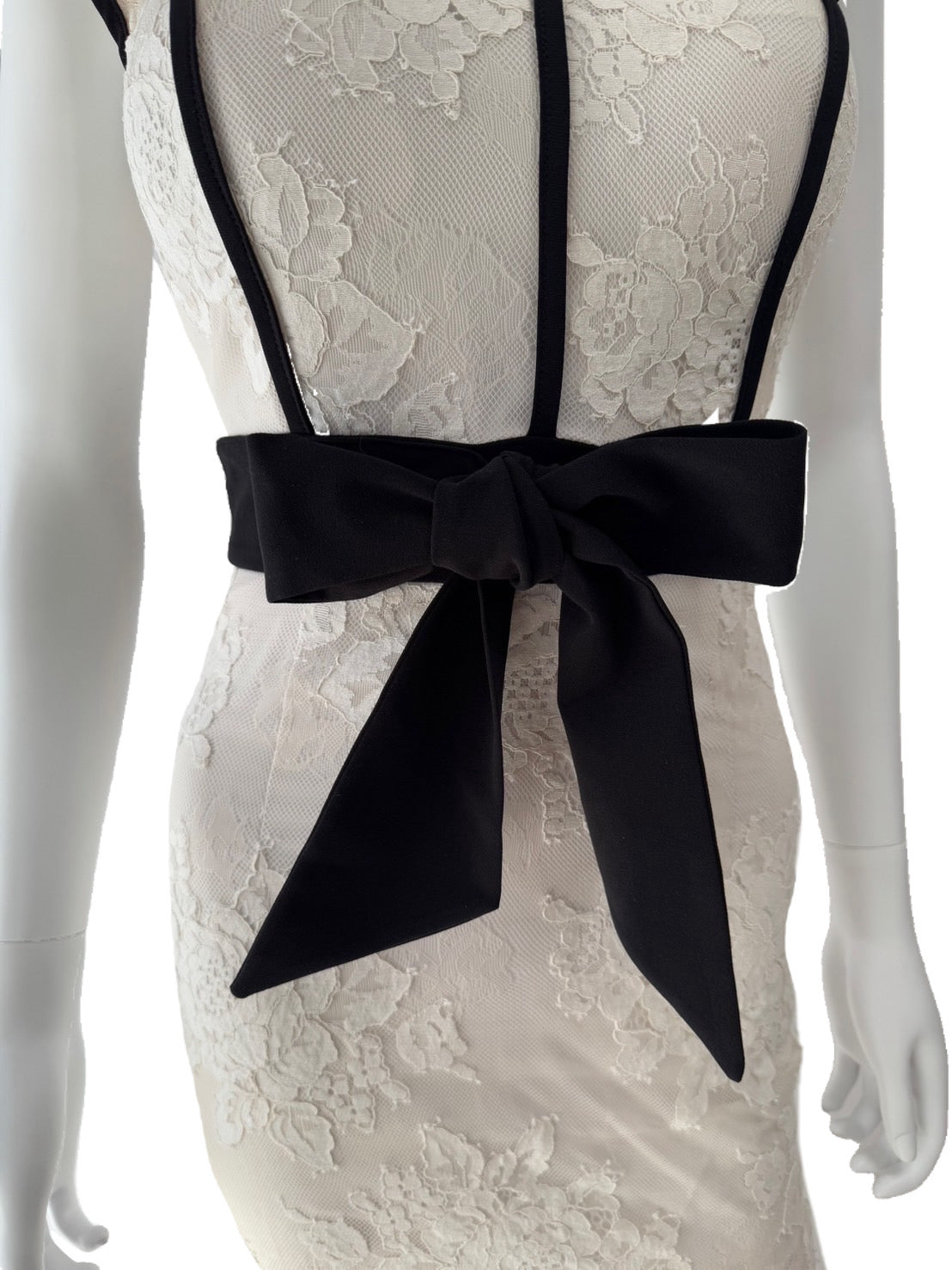 【114】フリル ノースリーブ レース リボン ミニ丈 ミニドレス Andy