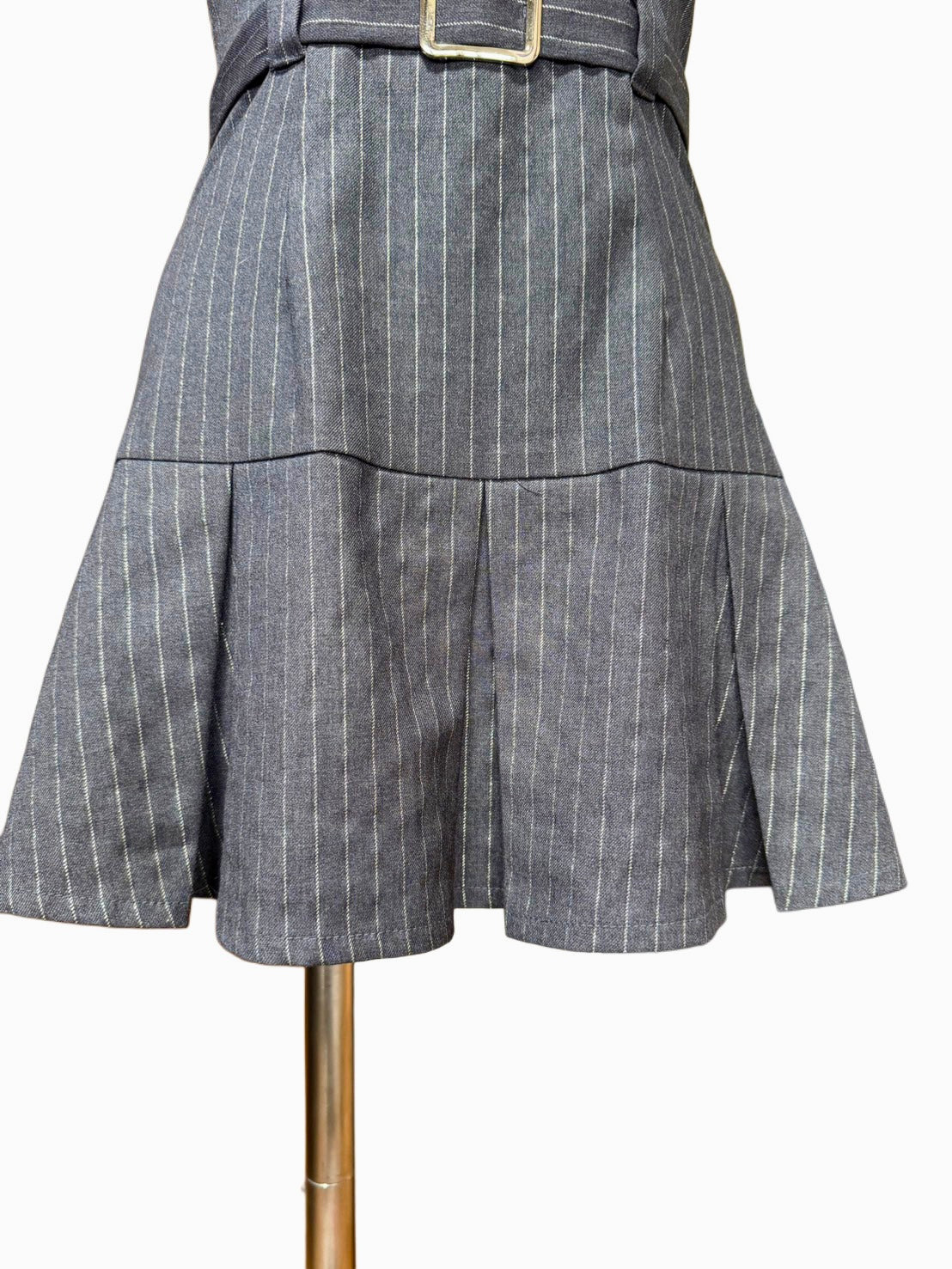 【181】ノースリーブ プリーツ ベルト 胸元ジップ ストライプ ROBE de FLEURS Glossy