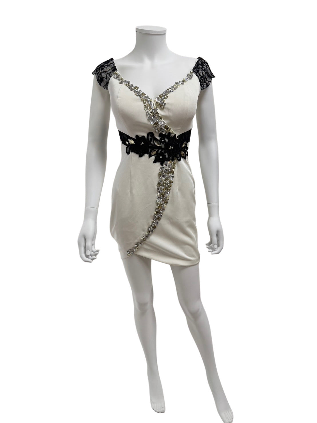 【109】レース ビジュー スリット ミニ丈 ミニドレス ROBE de FLEURS Glossy