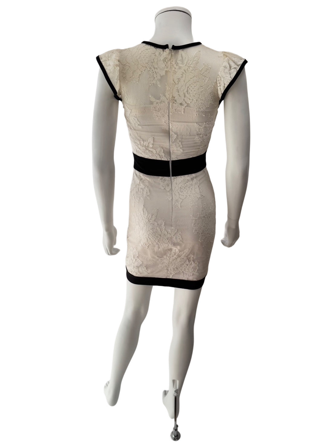 【114】フリル ノースリーブ レース リボン ミニ丈 ミニドレス Andy