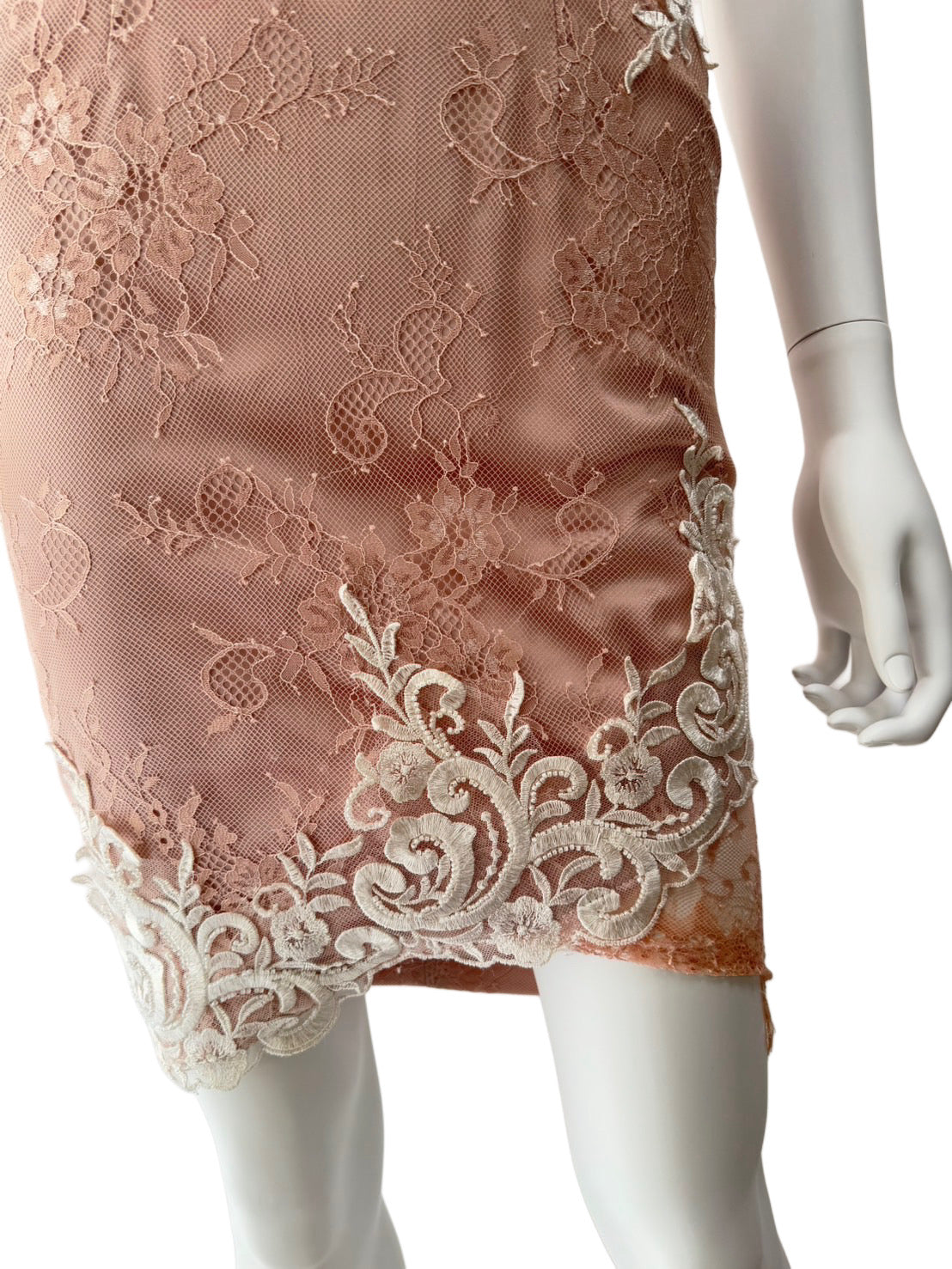 【137】レース オフショルダー シースルー ひざ丈 ミディアムドレス DEA.by ROBE de FLEURS