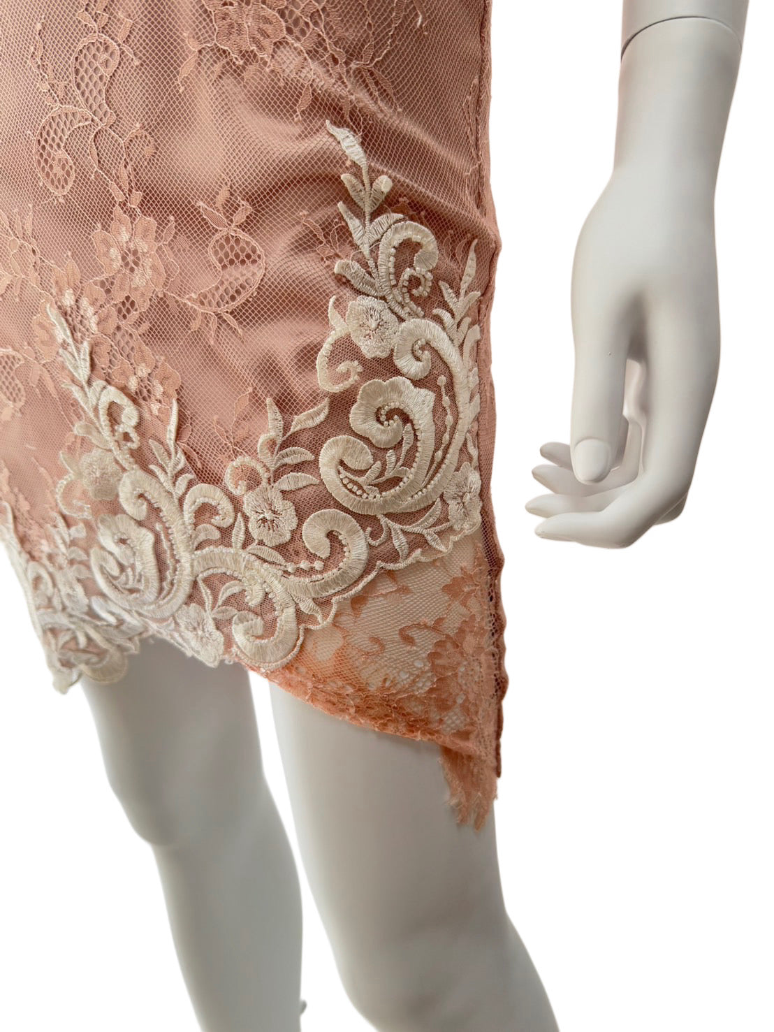 【137】レース オフショルダー シースルー ひざ丈 ミディアムドレス DEA.by ROBE de FLEURS