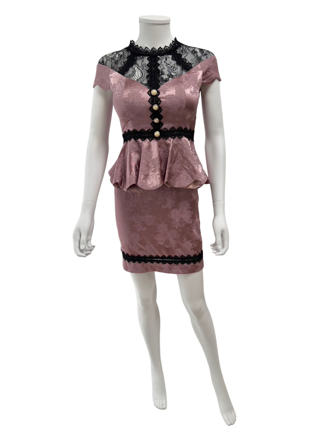 【121】ハイネック 袖あり ペプラム レース ミニ丈 ミニドレス ROBE de FLEURS