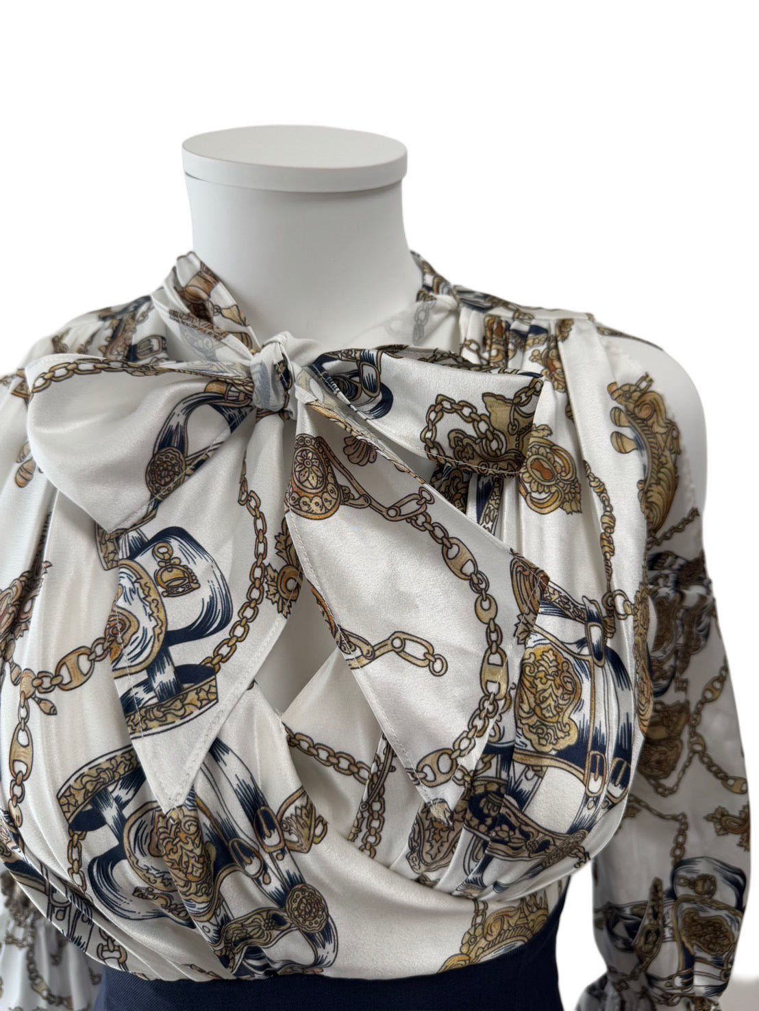 【129】袖あり リボン スリット ひざ丈 ミディアムドレス DEA.by ROBE de FLEURS