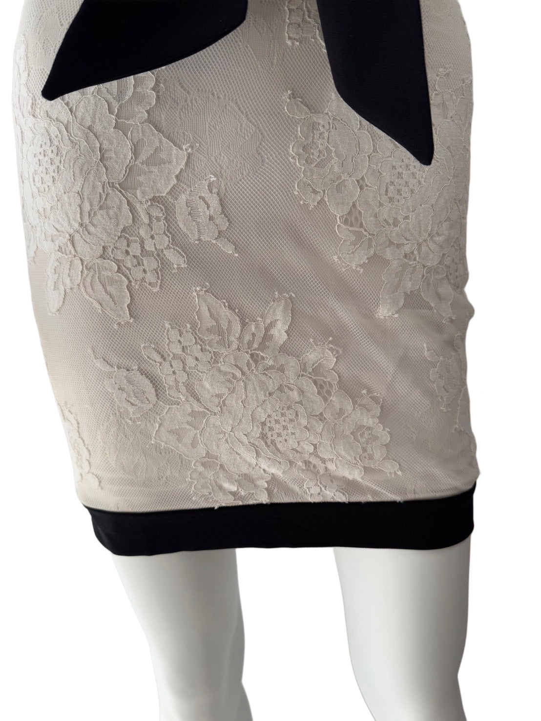 【114】フリル ノースリーブ レース リボン ミニ丈 ミニドレス Andy