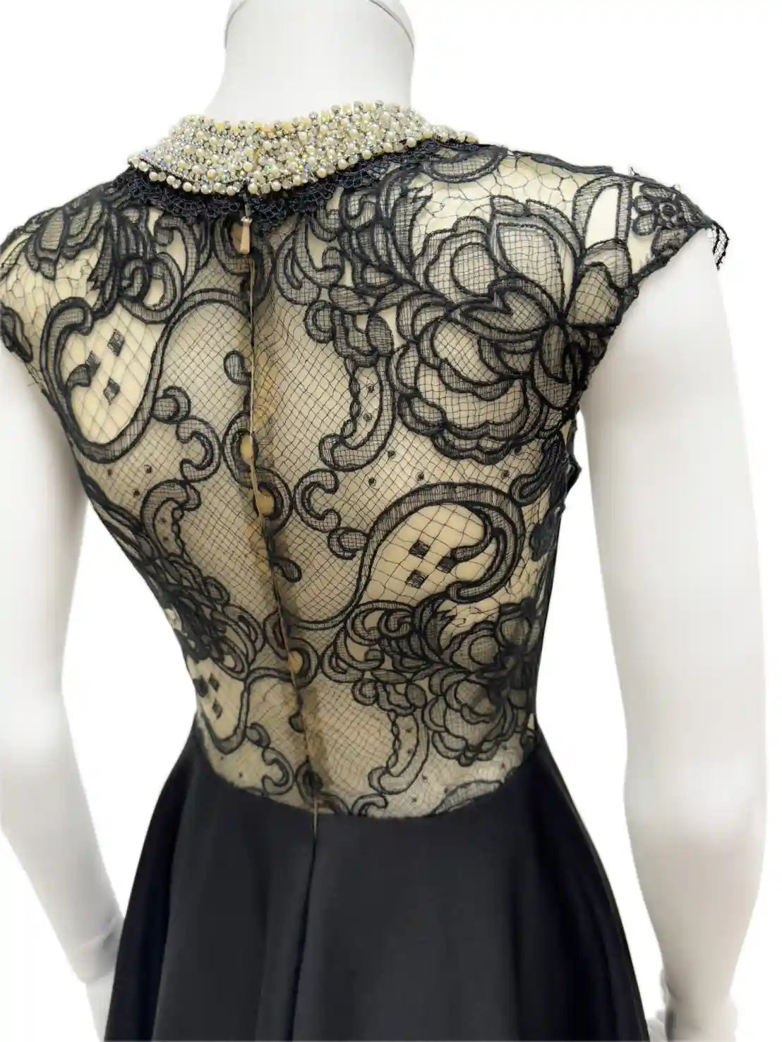 ハイネック フレア レース ビジュー ミニドレス キャバドレス ANGEL R | et toi（エトワ） レンタルキャバドレス