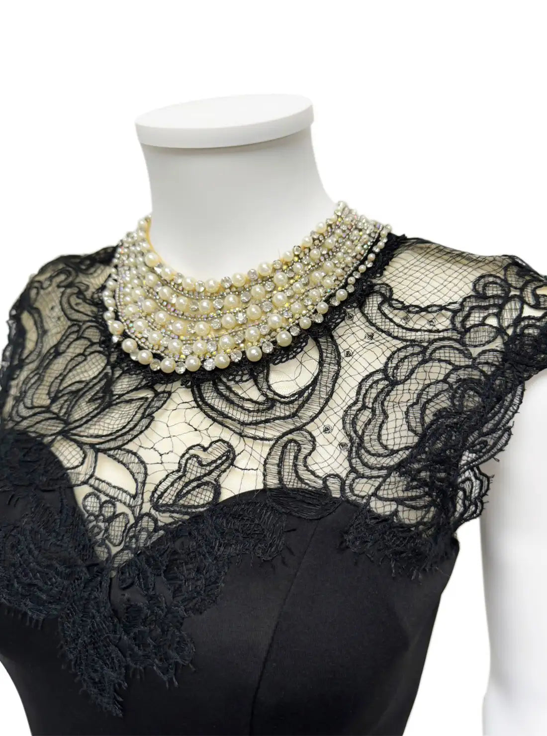 ハイネック フレア レース ビジュー ミニドレス キャバドレス ANGEL R | et toi（エトワ） レンタルキャバドレス