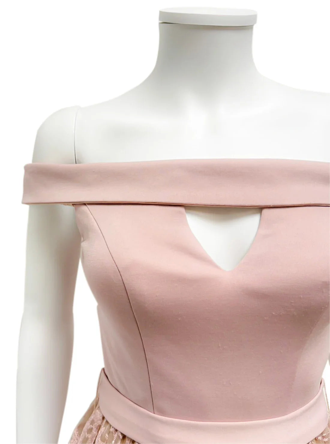 オフショル フレア リボン ミニドレス キャバドレス ANGEL R | et toi（エトワ） レンタルキャバドレス