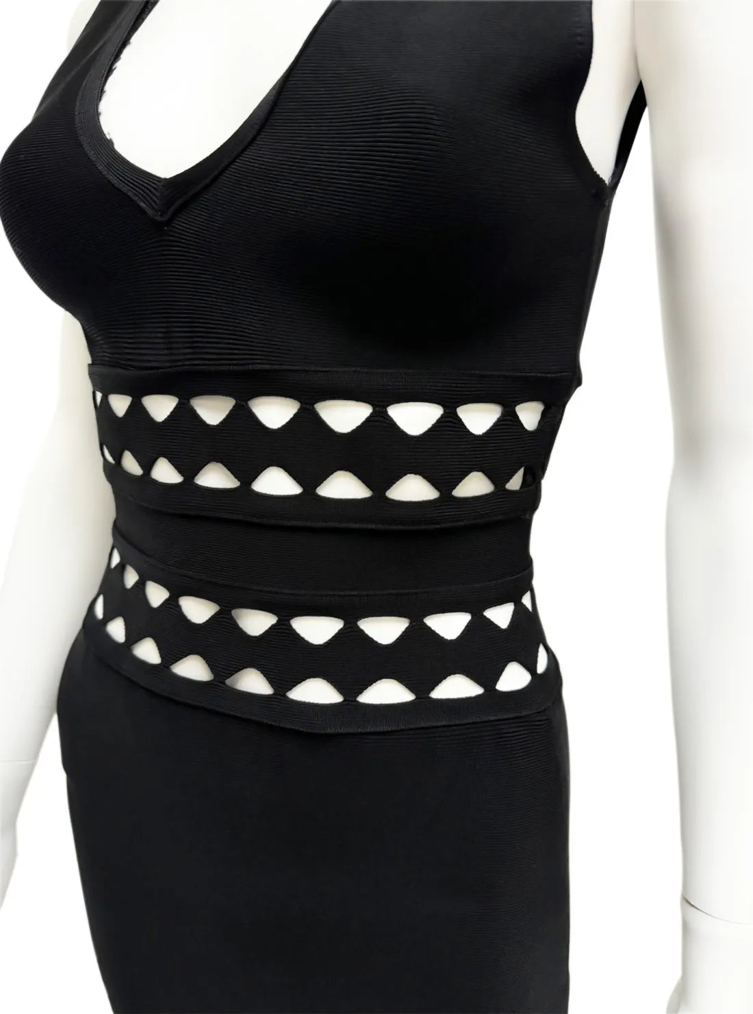 ハイネック ノースリーブ タイトミディアムドレス キャバドレス ANGEL R | et toi（エトワ） レンタルキャバドレス