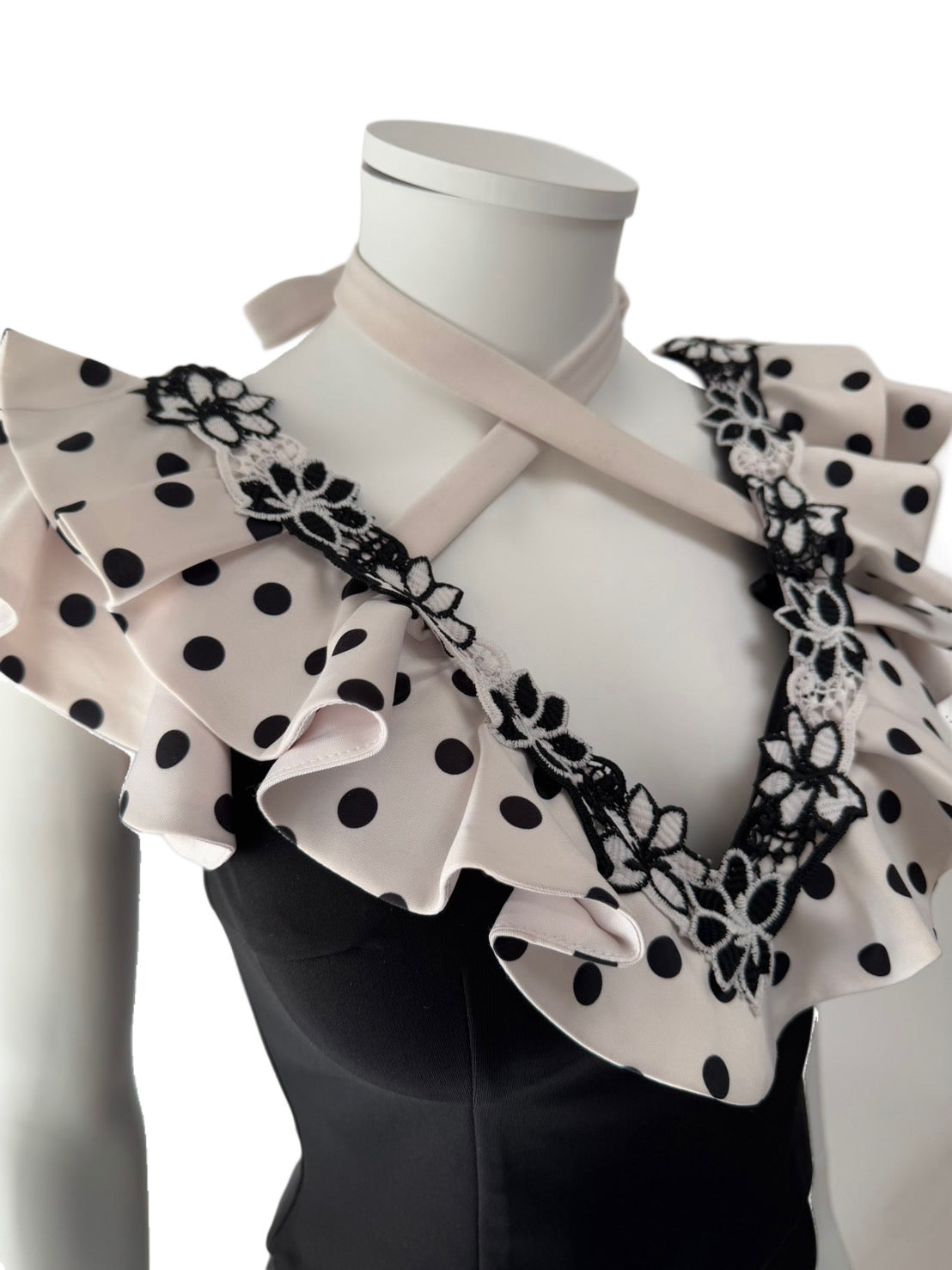 【101】フリル セットアップ ネックリボン ミニ丈 ミニドレス an