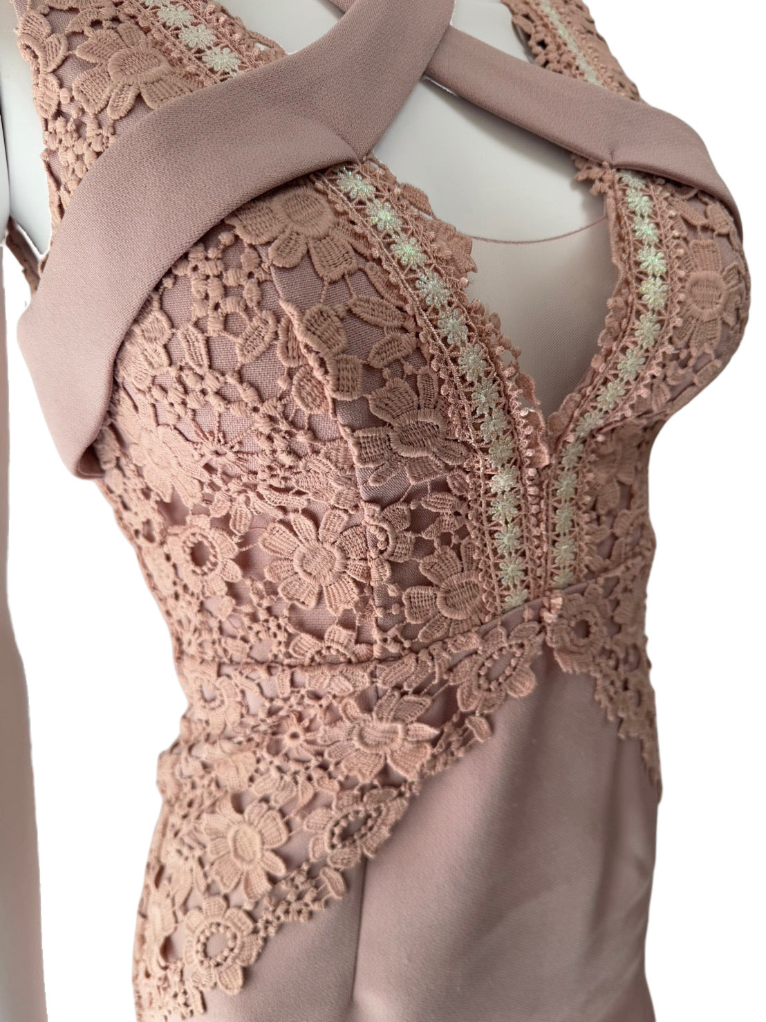 【103】ネックリボン レース スリット ミニ丈 ミニドレス an