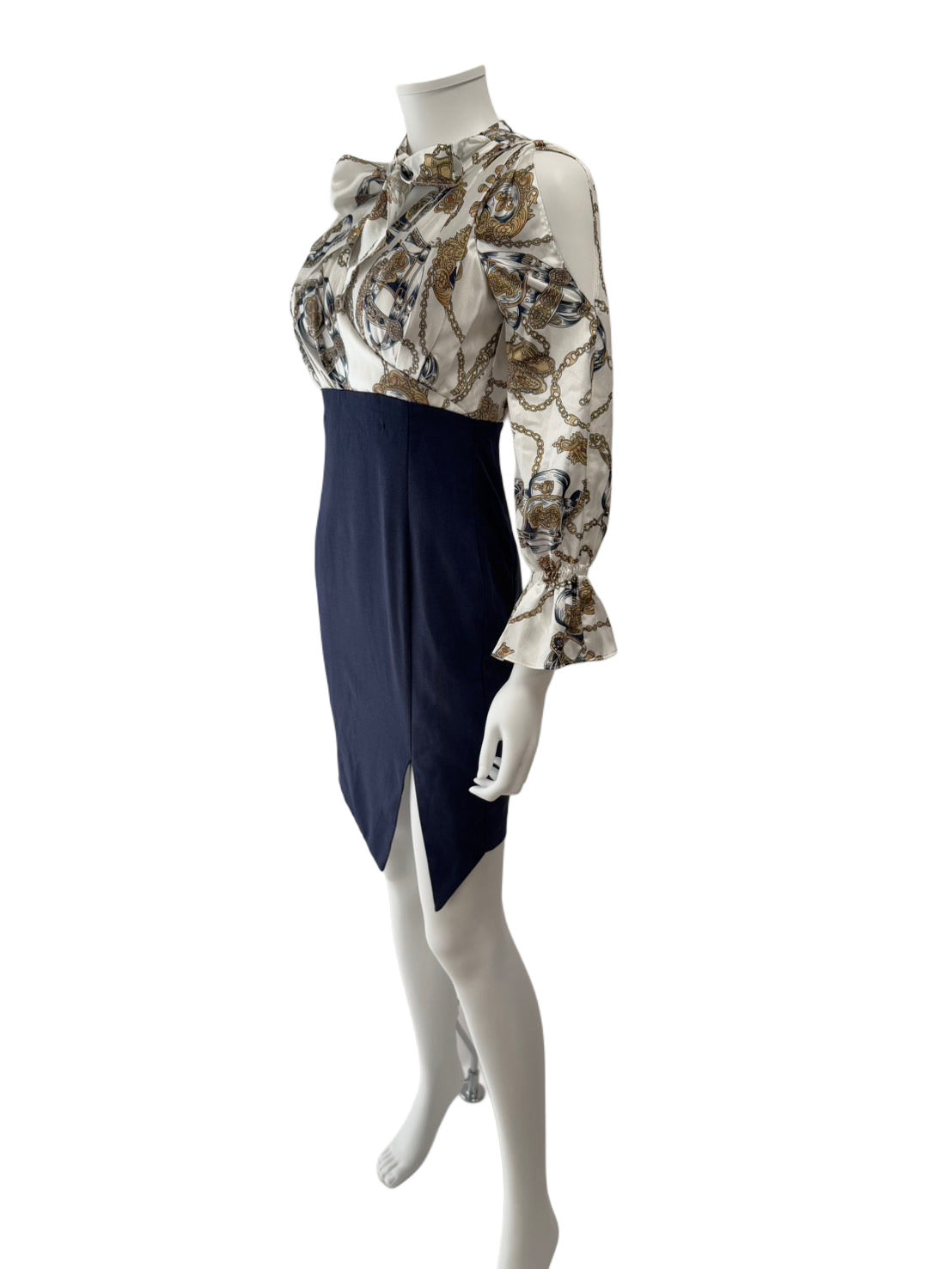 【129】袖あり リボン スリット ひざ丈 ミディアムドレス DEA.by ROBE de FLEURS