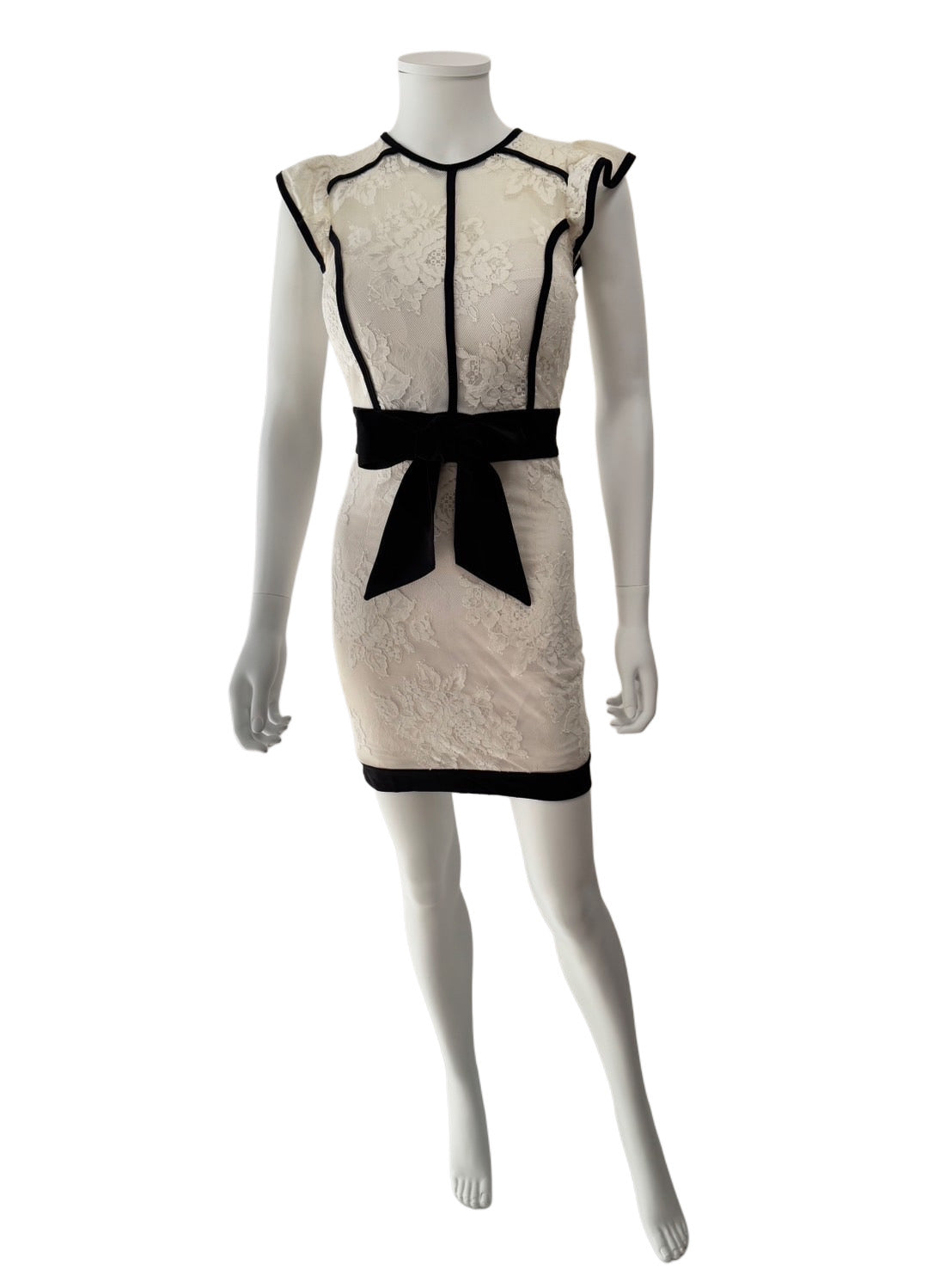 【114】フリル ノースリーブ レース リボン ミニ丈 ミニドレス Andy