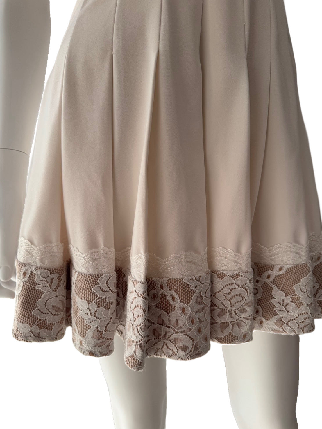 【112】ハイネック 襟あり レース プリーツ シースルー フレア ミニドレス an