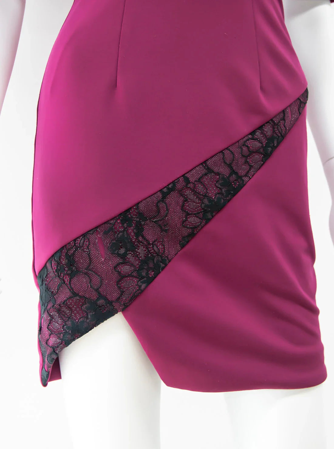 オフショル スリット 袖あり レース タイト ミニドレス キャバドレス ROBE de FLEURS Glosy | et toi（エトワ） レンタルキャバドレス